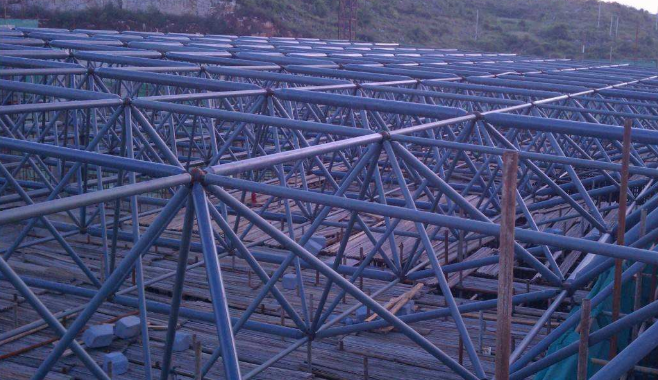 安庆概述网架加工公司对网架保温隔热的办法